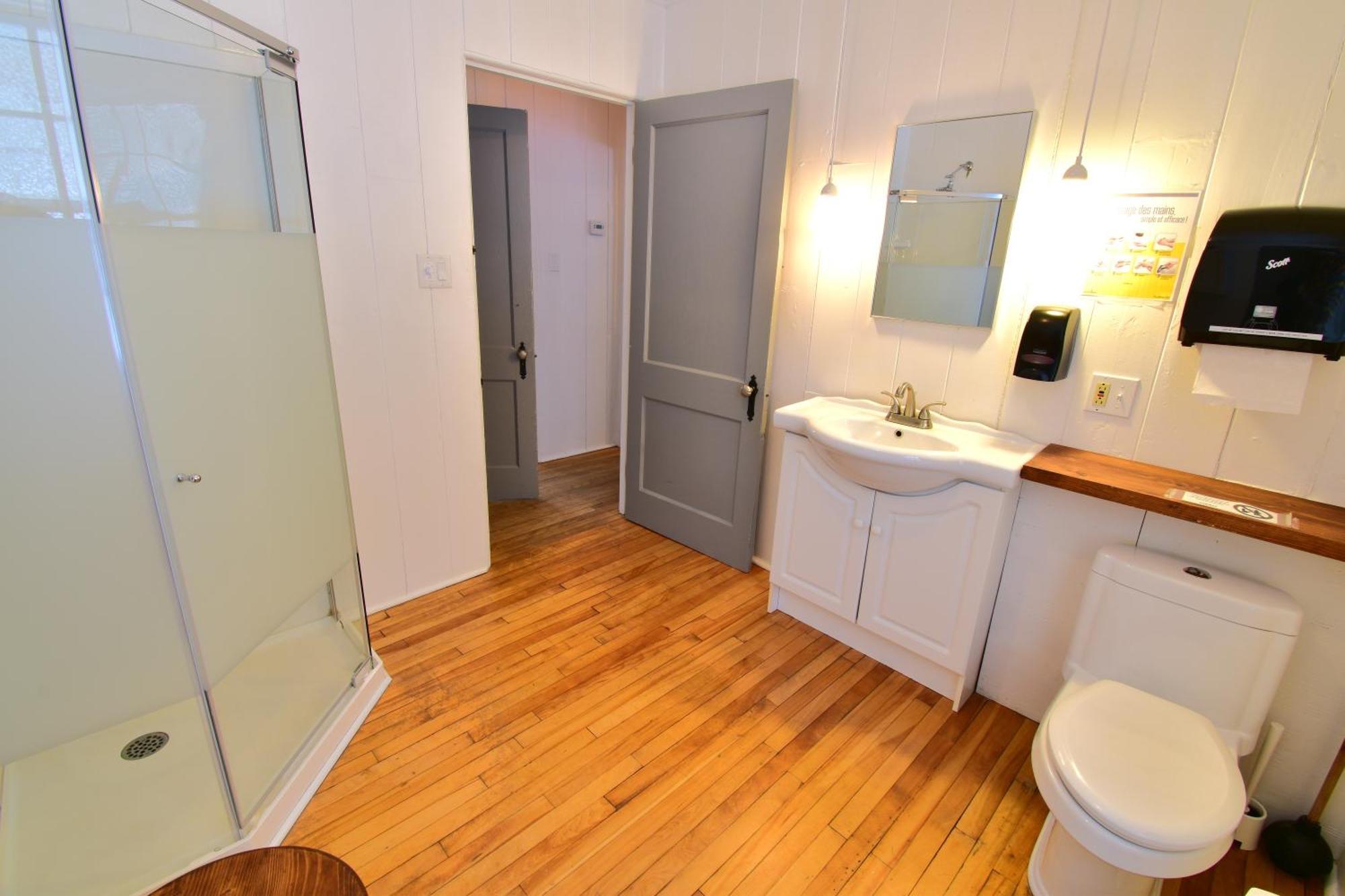 Le Partage Lodge: Destination Plein Air Et Sociale Val-Morin 외부 사진