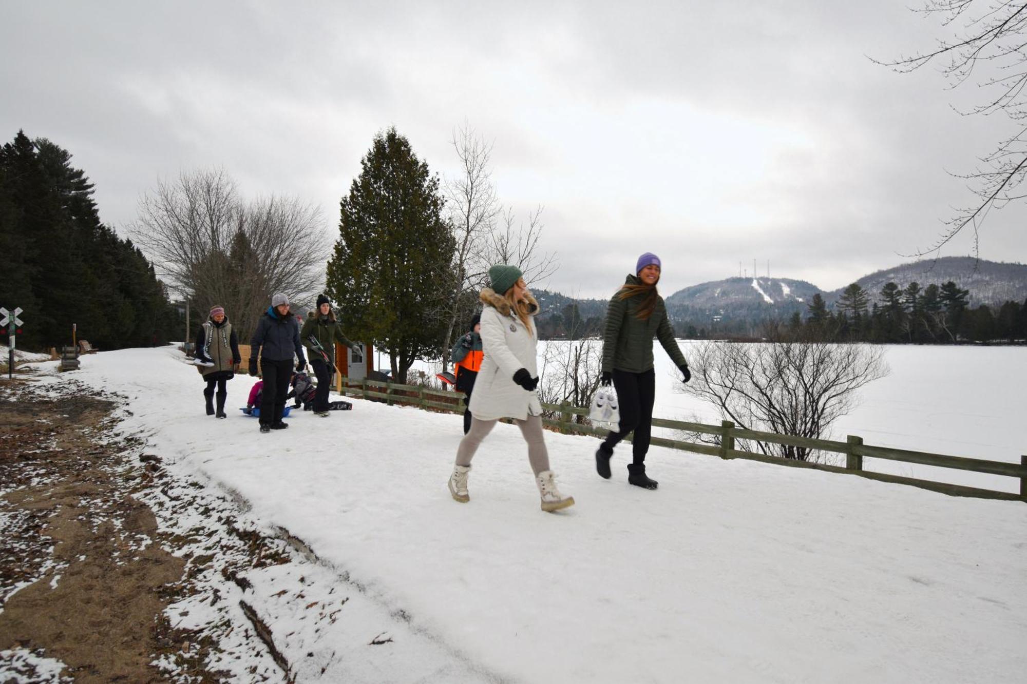 Le Partage Lodge: Destination Plein Air Et Sociale Val-Morin 외부 사진