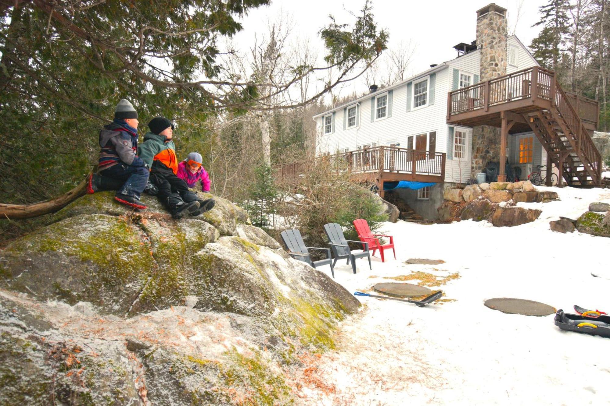 Le Partage Lodge: Destination Plein Air Et Sociale Val-Morin 외부 사진