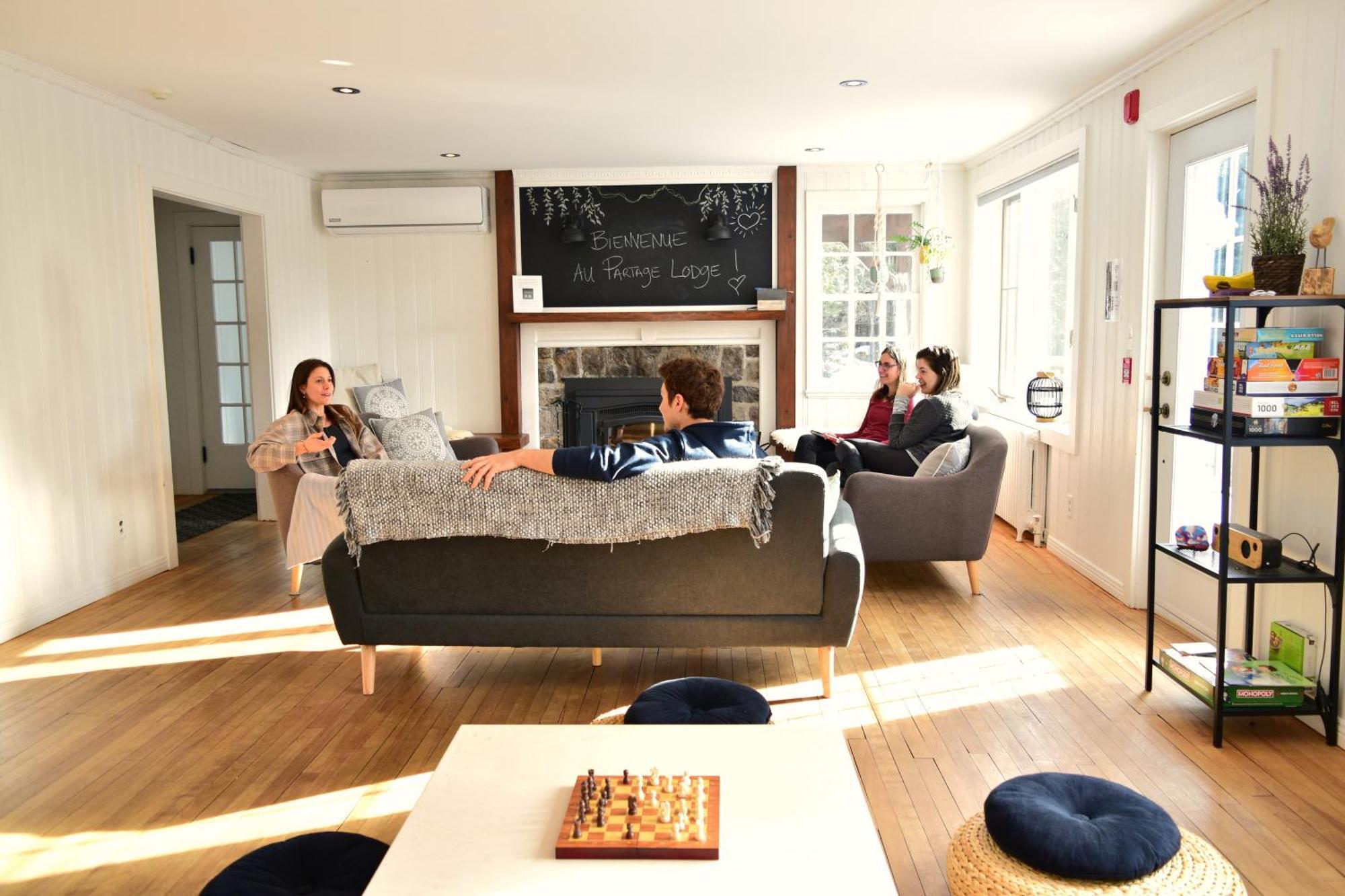 Le Partage Lodge: Destination Plein Air Et Sociale Val-Morin 외부 사진